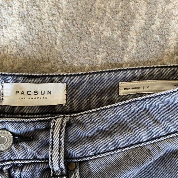 High-waisted denim mom shorts - Picture 3 of 6